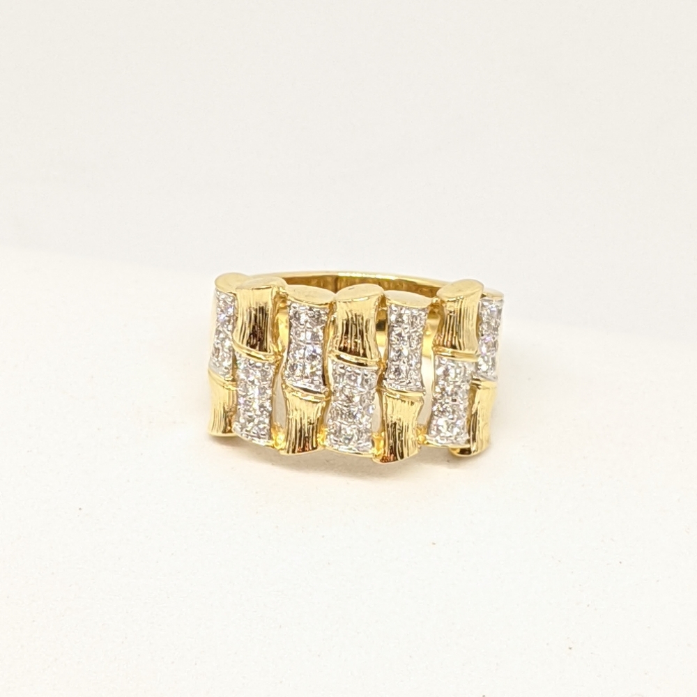 Right hand diamond ring bamboo shape